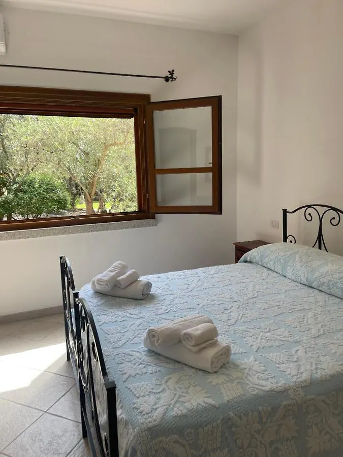 Azienda Agrituristica Contras Olbia 0*,  Italy